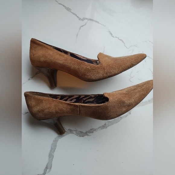 Anne Klein iflex Size 5.5 tan heels - Picture 2 of 5